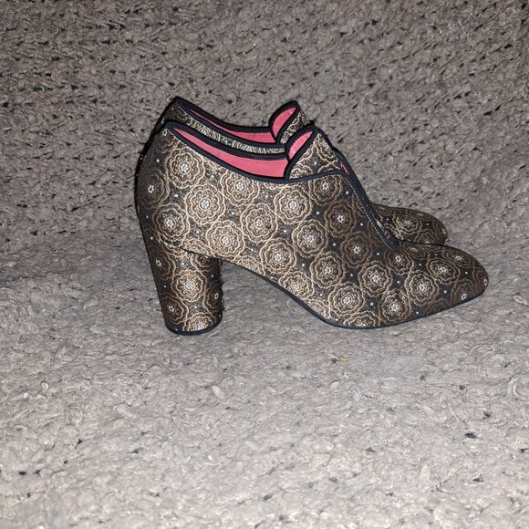 PAS DE ROUGE-ITALY-Gold/White Tapestry Brocade Booties-Sz 40-Near Mint - Picture 5 of 8
